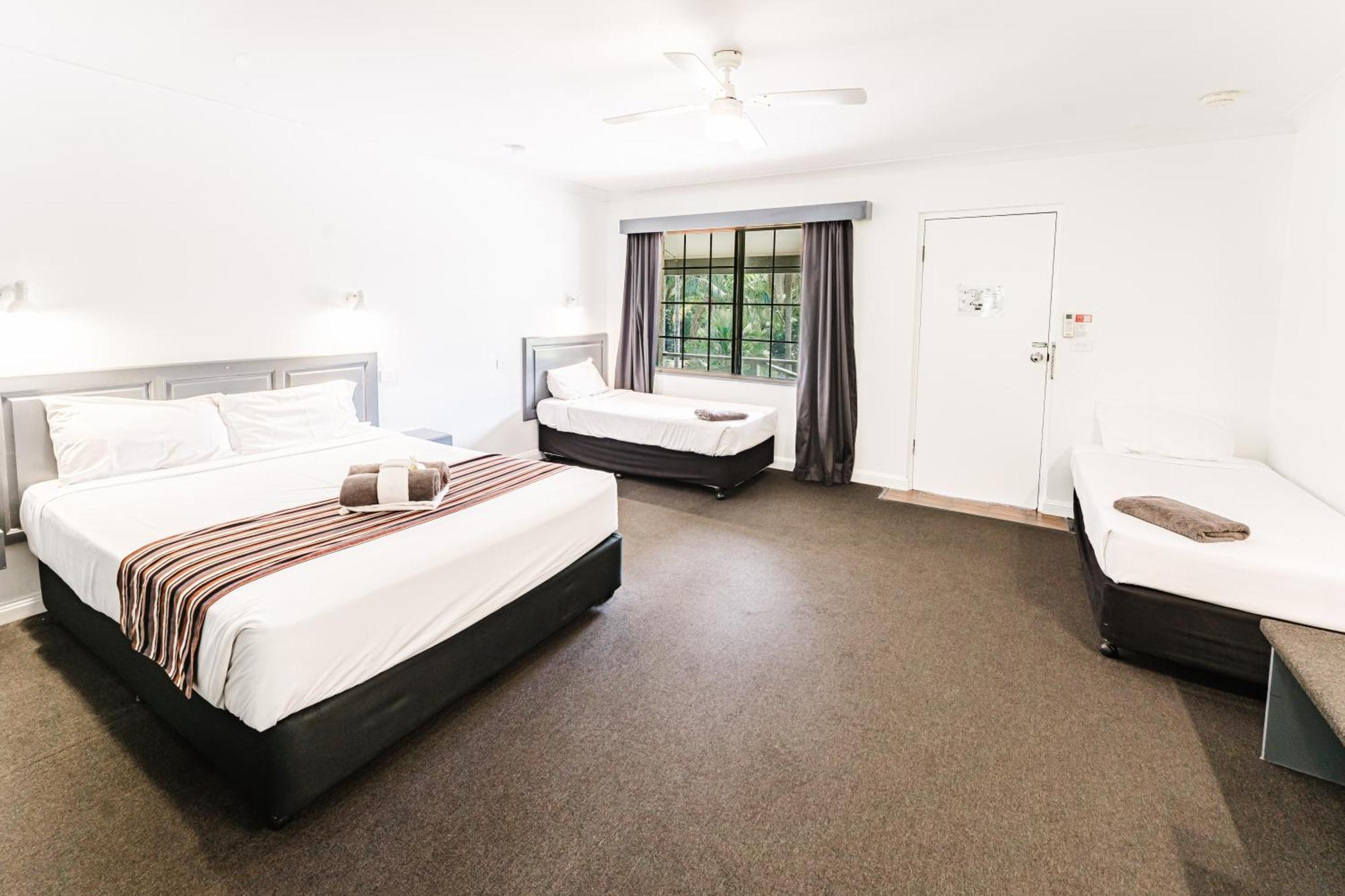 Country 2 Coast Motor Inn Coffs Harbour Kültér fotó