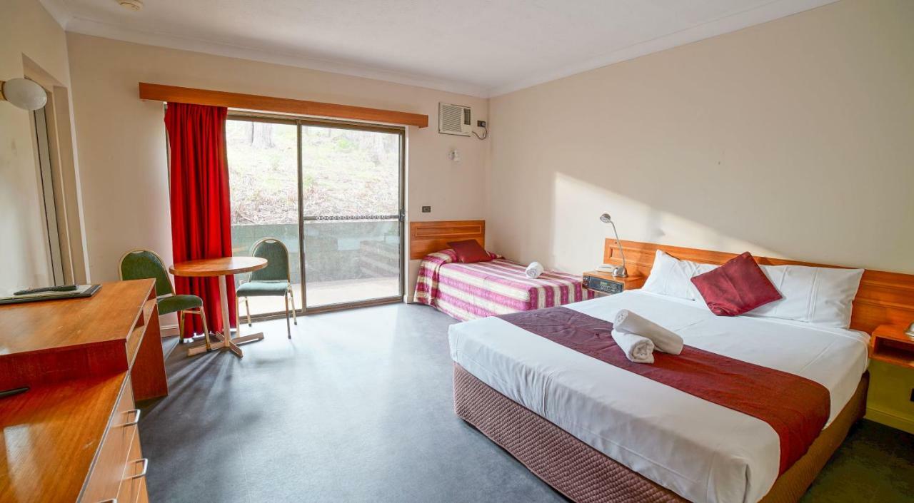 Country 2 Coast Motor Inn Coffs Harbour Kültér fotó